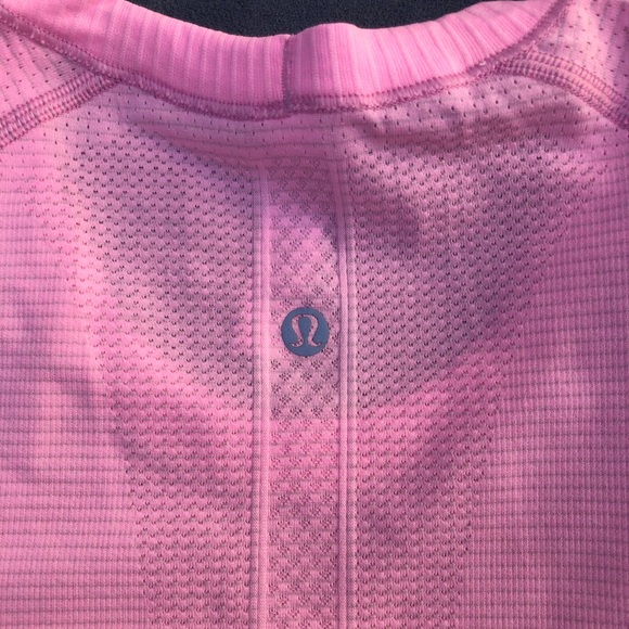 Lululemon run swiftly tech SS* crew - Picture 2 of 5